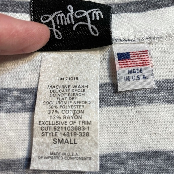 Livy Lu Boutique brand Gray White Stripe casual short sleeve shirt - Picture 3 of 4